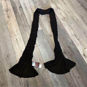 Echo neck scarf